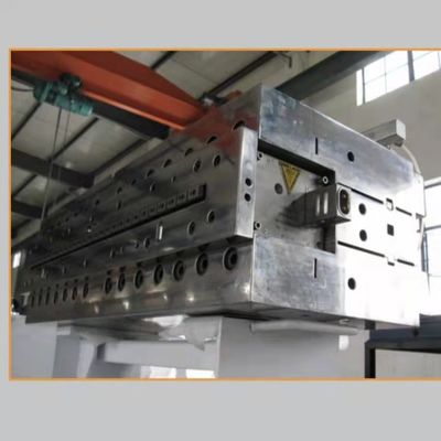800 mm PVC WPC Πίνακα πόρτας Τύπος εκτόξευσης για τη μορφή και 700.800.900 πλάτος