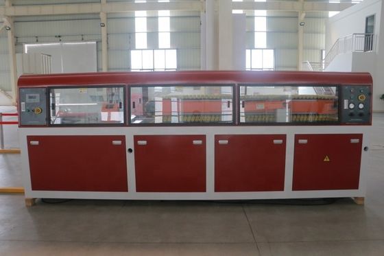 55kW Δύναμη Yuhao μηχανή εκτόξευσης πίνακα PVC πόρτας για την παραγωγή προφίλ Pvc SIEMENS