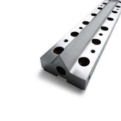 600mm PP Melt Blown Die με πλέκα Spinneret White MeltBlown Μηχανή μη υφασμένου υφάσματος