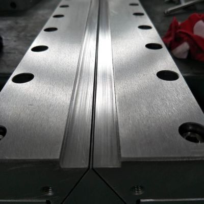 600mm PP Melt Blown Die με πλέκα Spinneret White MeltBlown Μηχανή μη υφασμένου υφάσματος