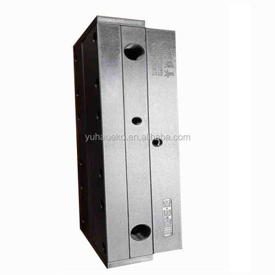 600mm PP Melt Blown Die με πλέκα Spinneret White MeltBlown Μηχανή μη υφασμένου υφάσματος