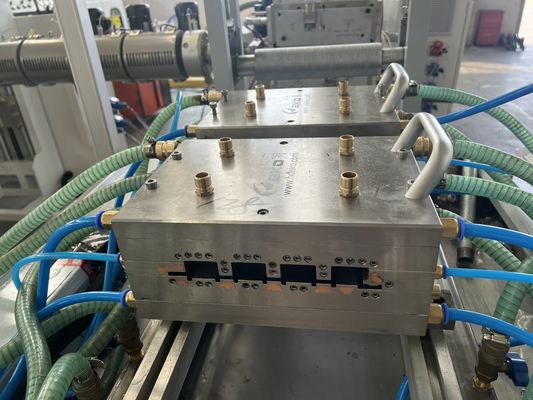 PE Panel Custom PVC Wood-Plastic Mold Solutions Η τέλεια επιλογή για τους δημιουργικούς αγοραστές