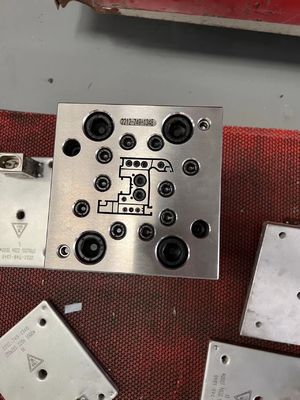 Upvc Profile Extrusion Die Moulds Moulds Moulding co-extrusion moulds for silver products (Προφίλ εκτόξευσης με πίνακα πίνακα πίνακα πίνακα πίνακα πίνακα πίνακα πίνακα πίνακα πίνακα)