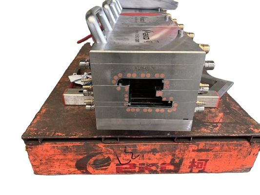 Σκηνοθεσία καρύδας 1 Προφίλ εκτόξευσης παραθύρων και θυρών PVC Σκηνοθεσία/μηχανή εκτόξευσης πλαστικών