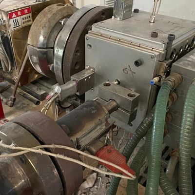 Μηχανή χύτευσης με εξώθηση PVC με ηλεκτροπληγήση