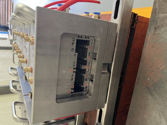 Προσαρμοσμένο 3CR17 Extrusion Die για την ανάγλυψη προφίλ παράθυρο συν-εξόρυξης στο AutoCAD