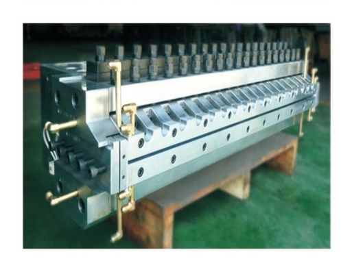 Ηλεκτρικός θερμαντήρας σχεδιασμένος από CAD PVC Foam Board Sheet Extrusion Mold με διπλή πολλαπλή