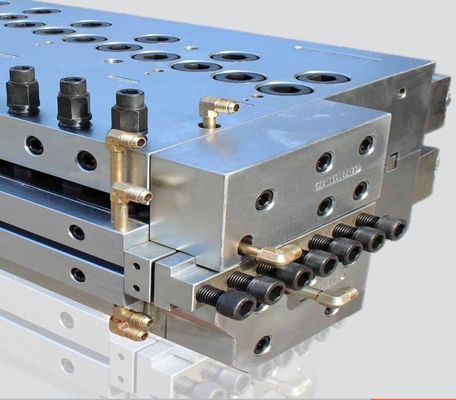 Ηλεκτρικός θερμαντήρας σχεδιασμένος από CAD PVC Foam Board Sheet Extrusion Mold με διπλή πολλαπλή